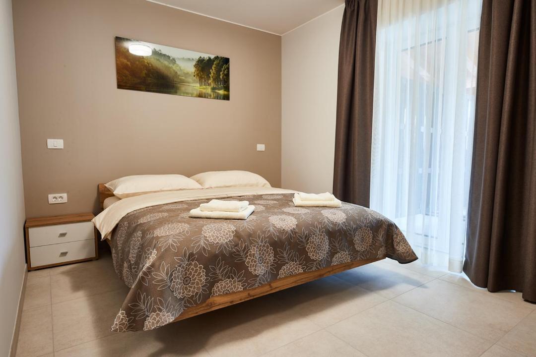 Posestvo Rouna - Winery And Apartments วิพาวา ภายนอก รูปภาพ